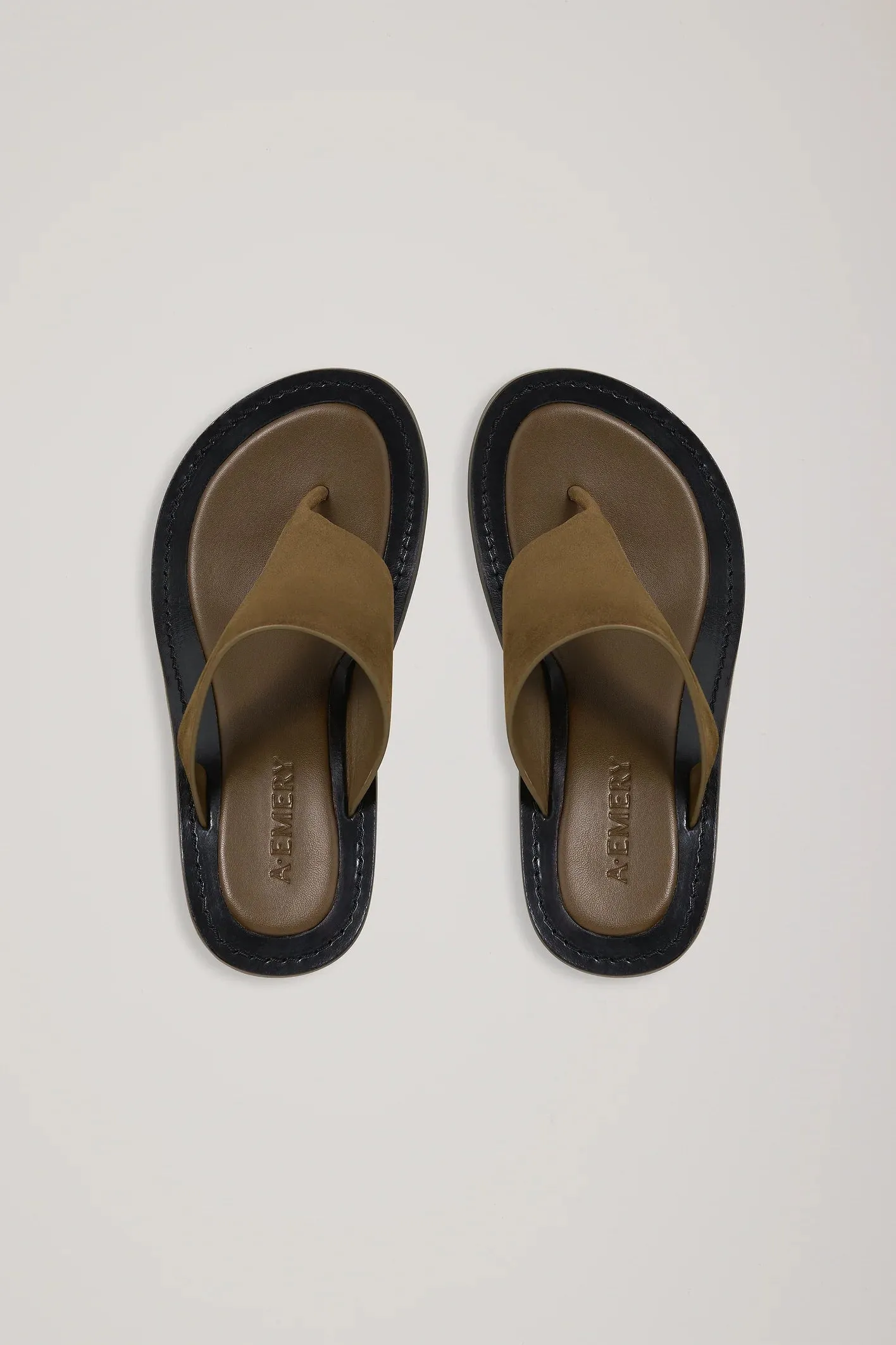A Emery Hardie Heeled Sandal in Hazel Suede