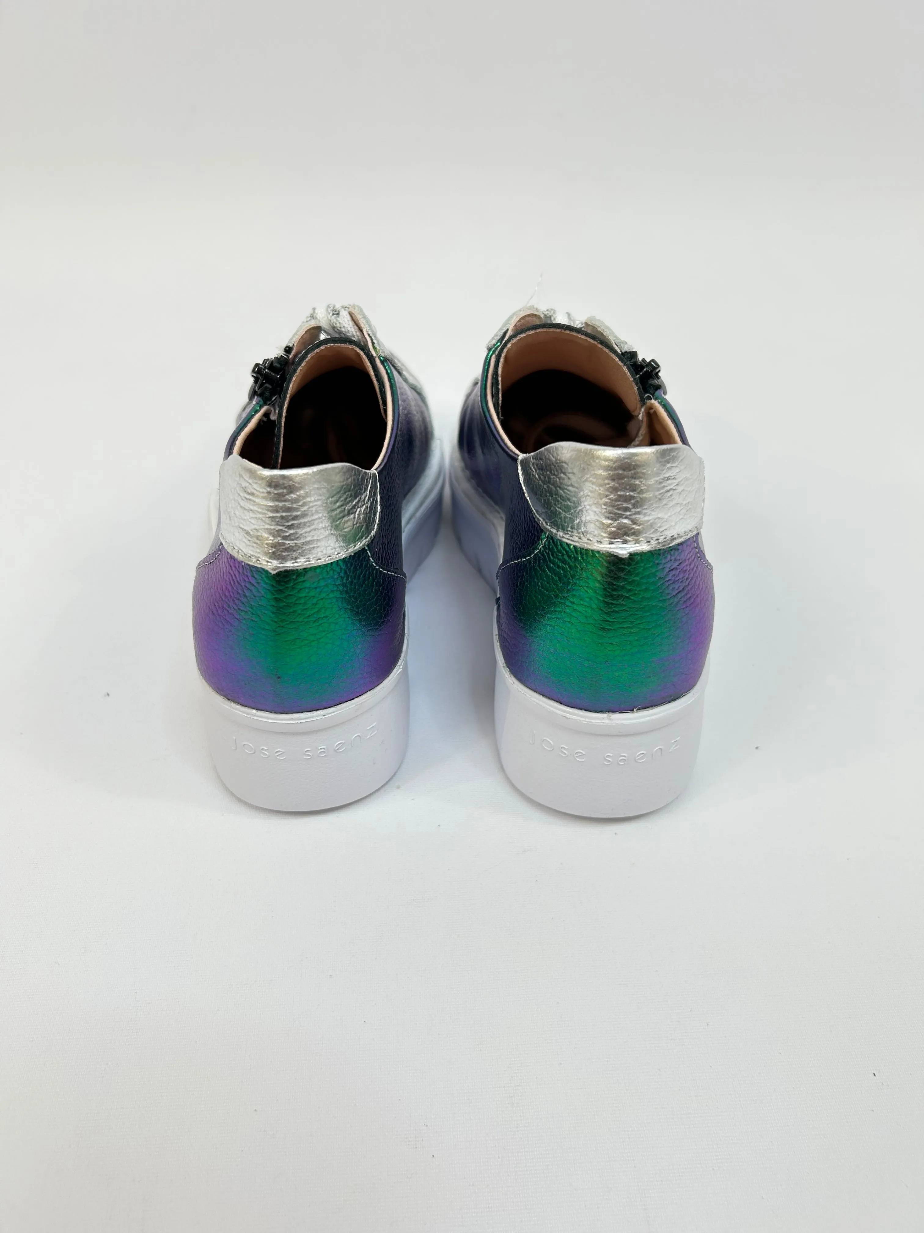 JOSE SAENZ Green & Purple Shiny Trainer
