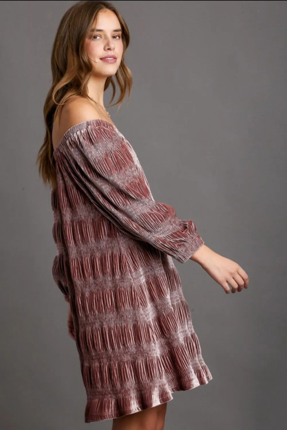 Pink Off-Shoulder Balloon Sleeve Velvet Mini Dress