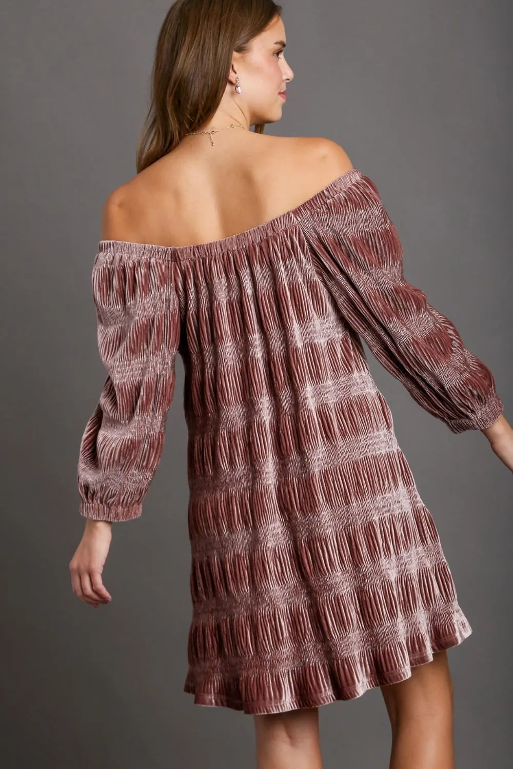 Pink Off-Shoulder Balloon Sleeve Velvet Mini Dress