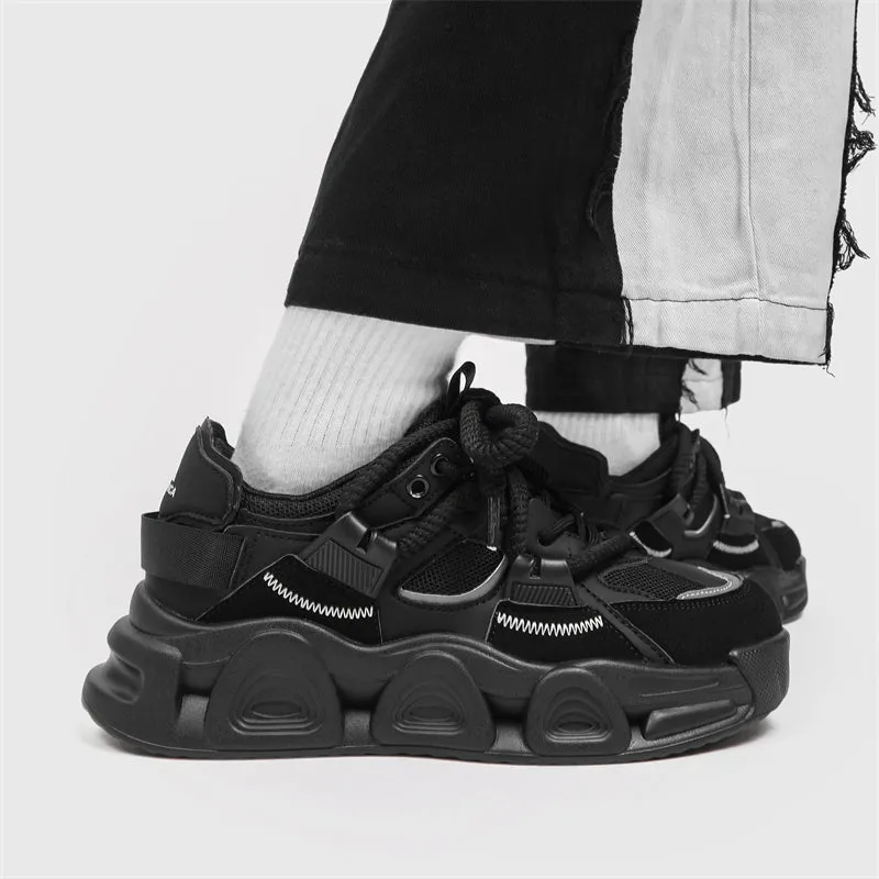 Warrior Surge T4 Sneakers